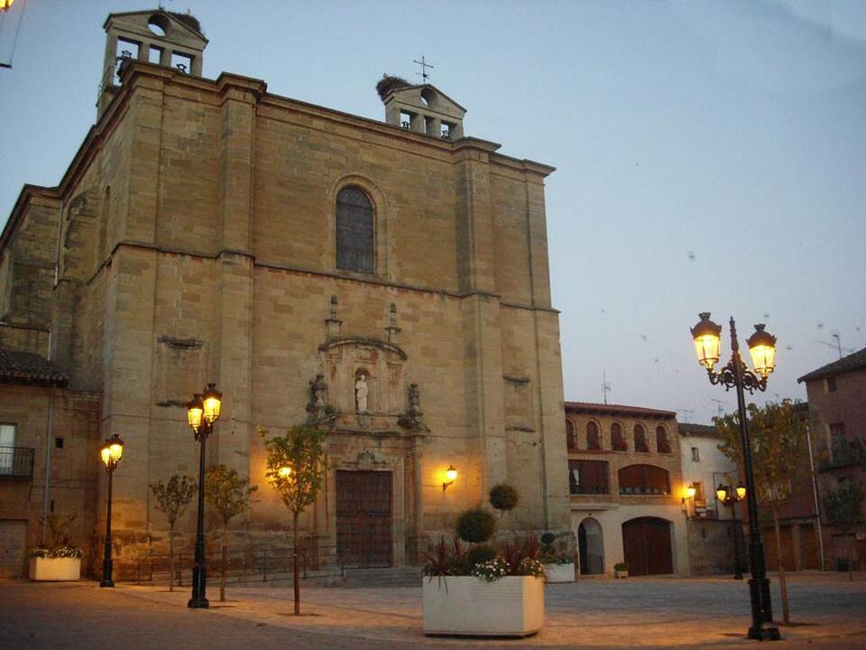Fachada principal iglesia